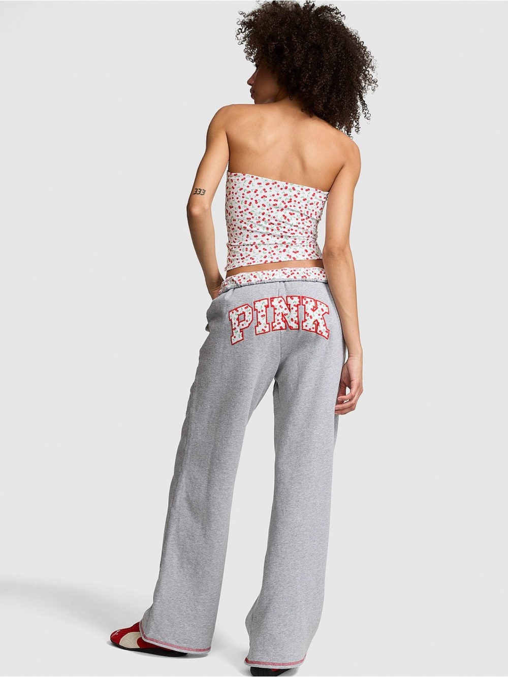 PINK by Frankies Bikinis sweatpants 🍒